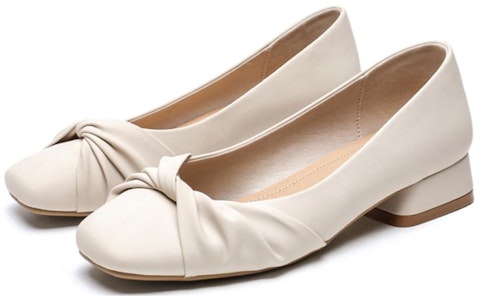 (W) 怡丝琪 PU 浅米色方头休闲鞋 1315007171 Lookbook (W) 怡丝琪 PU 浅米色方头休闲鞋 1315007171