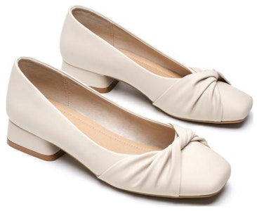 (W) 怡丝琪 PU 浅米色方头休闲鞋 1315007171 Shop (W) 怡丝琪 PU 浅米色方头休闲鞋 1315007171