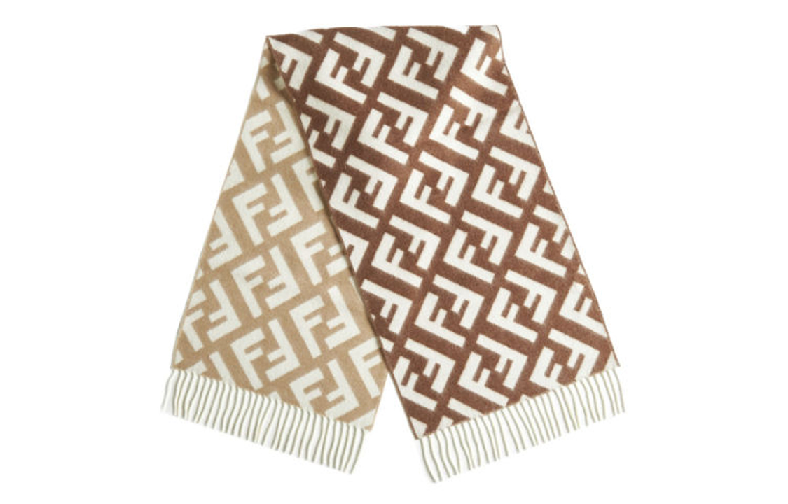 Lookbook (W) FENDI Syal Rajut Hangat Logo Beige dengan Rumbai. FXT621AQRQ