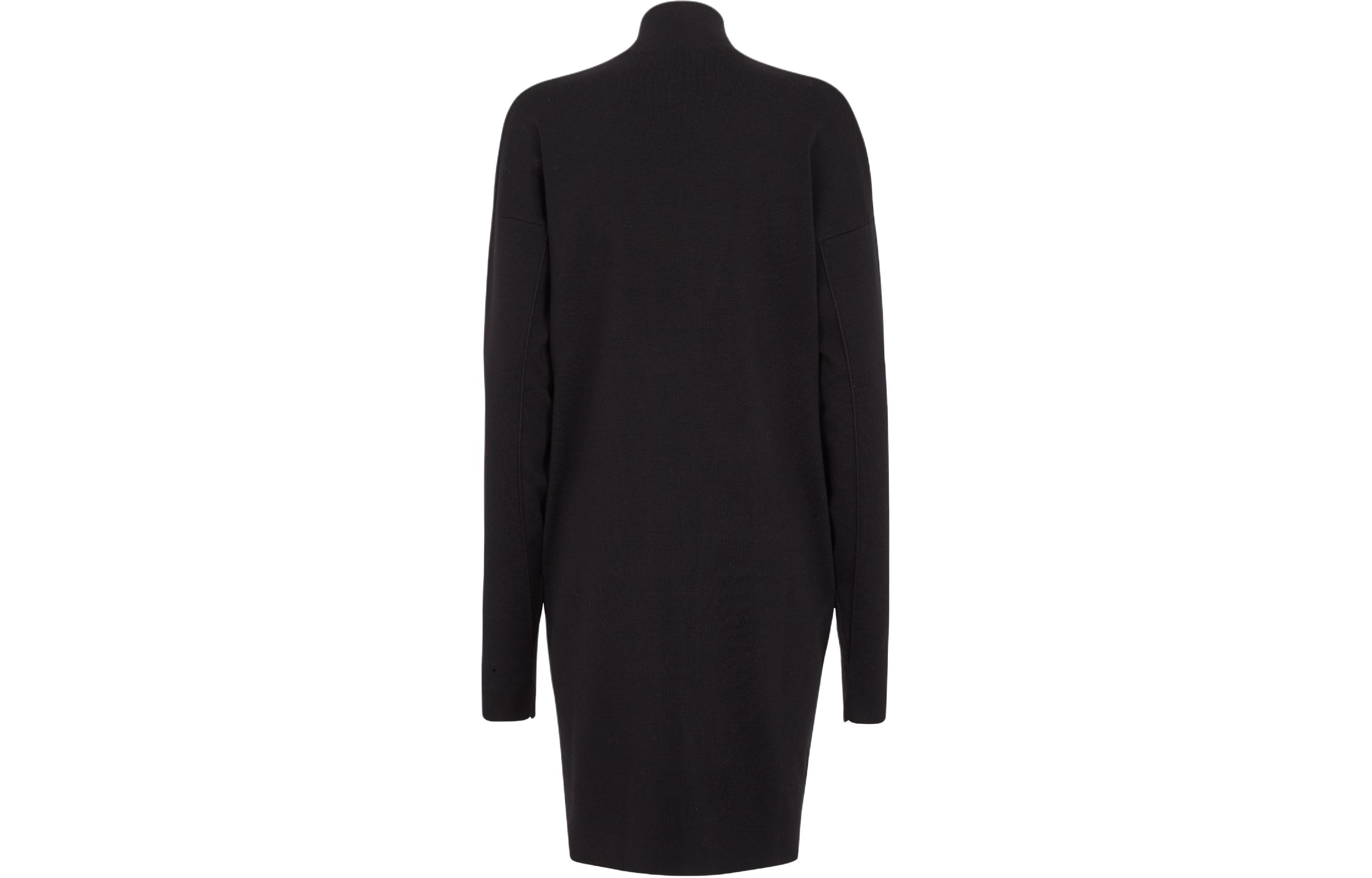 Lookbook (W) 芬迪黑色高领标志印花长袖中长连衣裙。 FZDC08AQYRF0GME