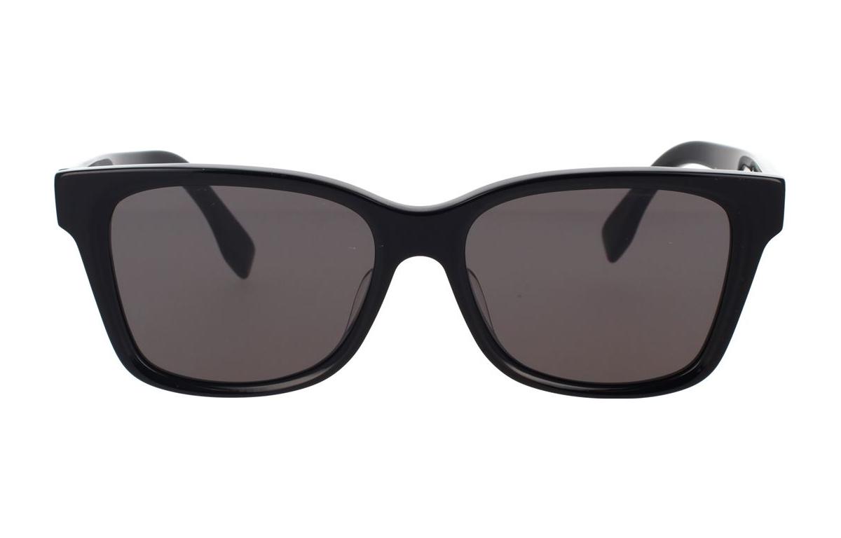 Shop (W) FENDI 經典標誌方形太陽眼鏡 - 時尚百搭款式。 FE40046U5401A