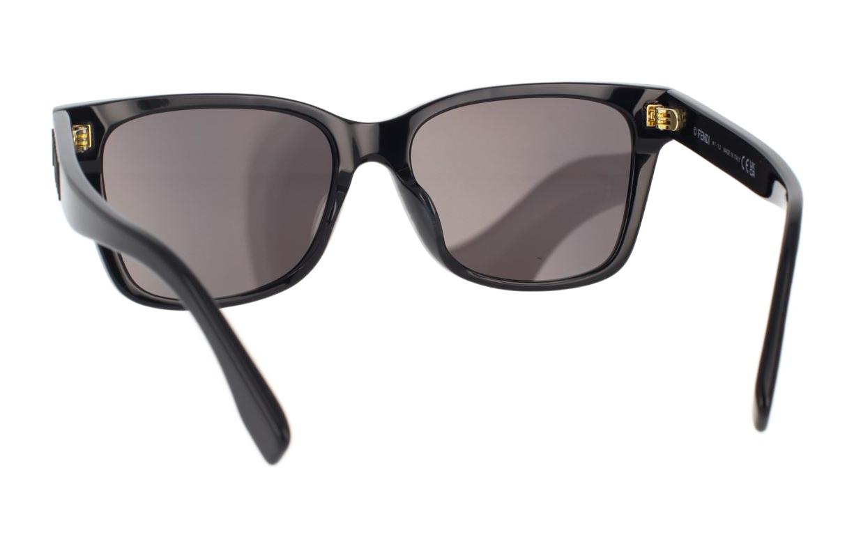 Details for (W) FENDI 經典標誌方形太陽眼鏡 - 時尚百搭款式。 FE40046U5401A