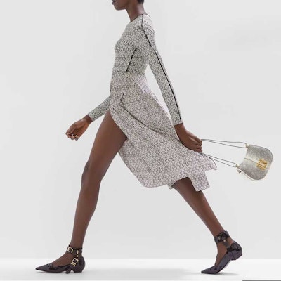 (W) FENDI 高腰百褶裙 FF 經典標誌拼色設計. FQ7532AWZAF0GME Shop (W) FENDI 高腰百褶裙 FF 經典標誌拼色設計. FQ7532AWZAF0GME