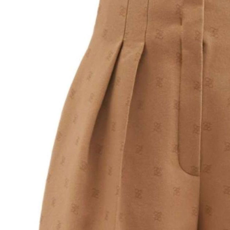 Sizing (W) FENDI Celana Pendek High-Waist Polos dengan Logo Print - Camel. FR6336AHL4F1ENR