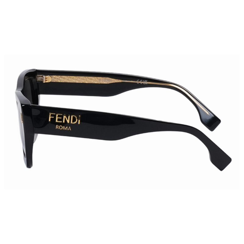 Shop (W) FENDI 黑色不規則形太陽眼鏡附金屬點綴 - 可配處方鏡片。 FE4010001A
