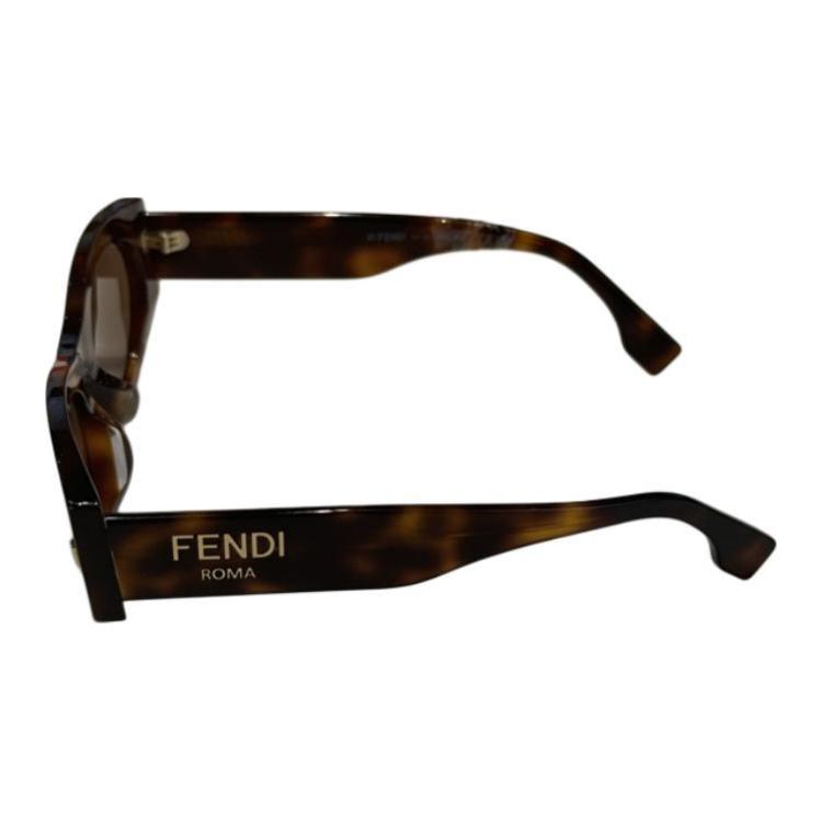 (Women) FENDI  Oval Tortoiseshell Sunglasses with Logo Design. FE40125F5353E 圖 4