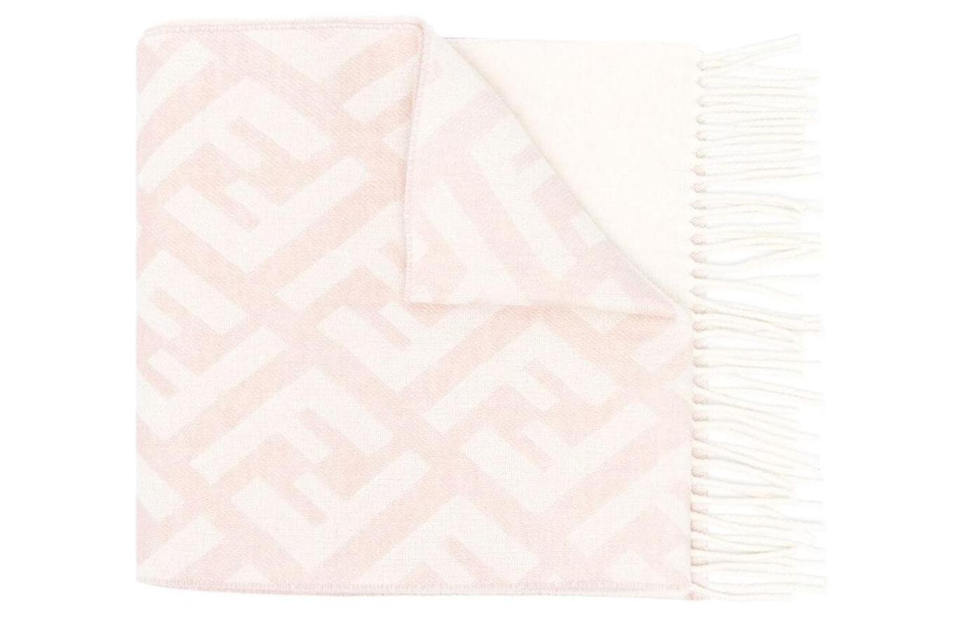 (Women) FENDI  Reversible Letter Gradient Cashmere Scarf. FXT363ALSWF0QD1