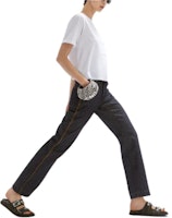 (W) FENDI Baju-T Leher Bulat Cetakan Huruf Putih Regular Fit. FS9619ANQSF0ZNM Shop (W) FENDI Baju-T Leher Bulat Cetakan Huruf Putih Regular Fit. FS9619ANQSF0ZNM