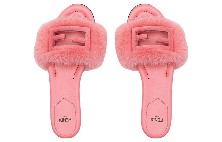 Lookbook (W) 펜디 바게트 핑크 오픈토 슬리퍼 (Fendi Baguette pink open-toe slipper) 8R8136AKXPF1KES