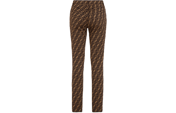 Lookbook (W) Jeans Kasual Coklat FENDI Logo FF FR6194A5G1F15NH