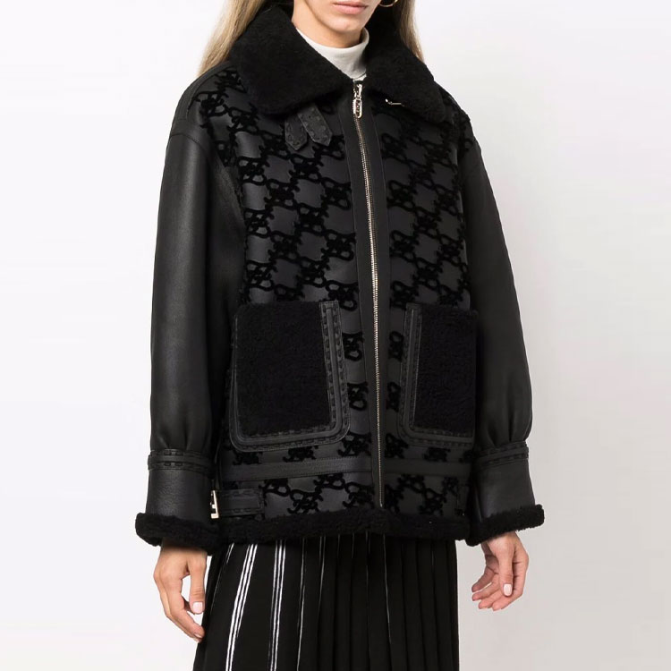 Shop (W) FENDI FF印花皮夹克 FW21. FM5293AHOTF0GME