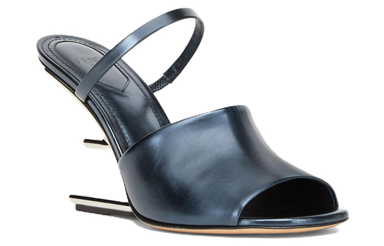 Lookbook (W) Fendi First ''Mule à Talon Haut en Cuir Bleu'' 8R8212AN80F1KE5