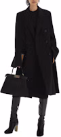 Shop (W) FENDI FW22 黑色純色雙排扣長版大衣附口袋 FF8948W1DF0GME