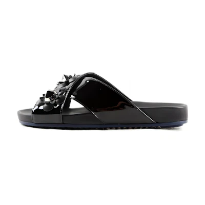 (W) Fendi Leather Crossover Slide 'Black CMFT Flat'