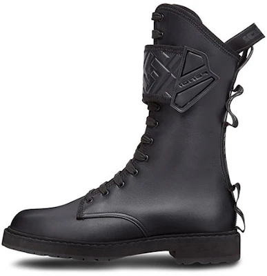 (W) 芬迪黑色皮革系带靴 8T8067-AD8O-F1OS5 Buy (W) 芬迪黑色皮革系带靴 8T8067-AD8O-F1OS5