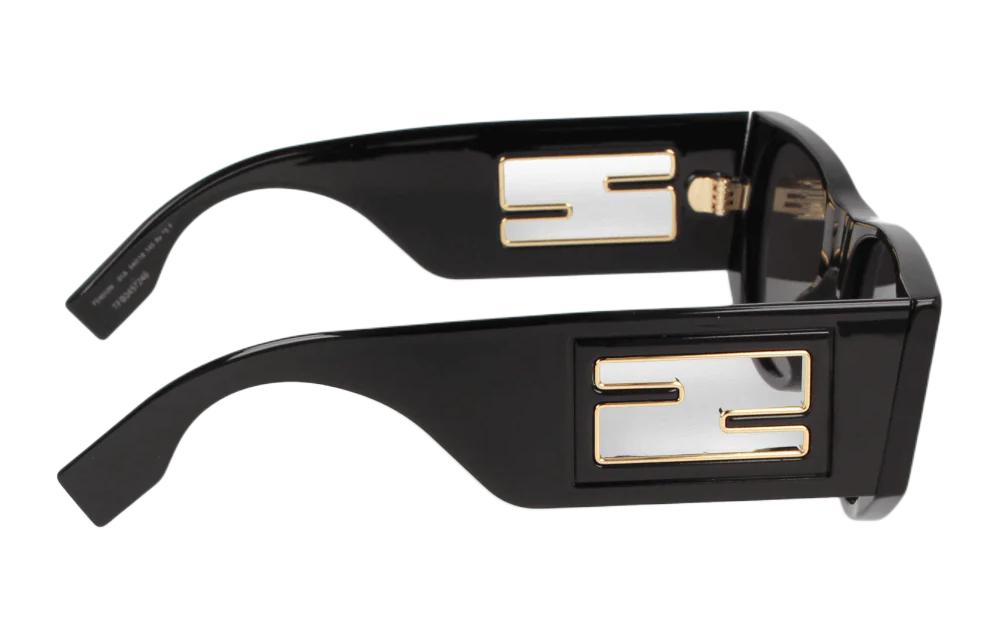 Purchase (W) FENDI 經典logo方框太陽眼鏡 黑色款 FE40109I 01A