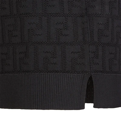 (W) FENDI SS21 Baju-T Hitam Rajut dengan Cetakan Logo FF. FZY934-ABWQF0GME Sizing (W) FENDI SS21 Baju-T Hitam Rajut dengan Cetakan Logo FF. FZY934-ABWQF0GME