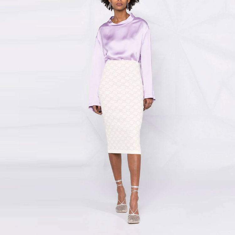 Lookbook (W) FENDI SS22 Falda Midi Blanca de Jacquard con Logo y Talle Alto. FZQ643AHEDF1FLE