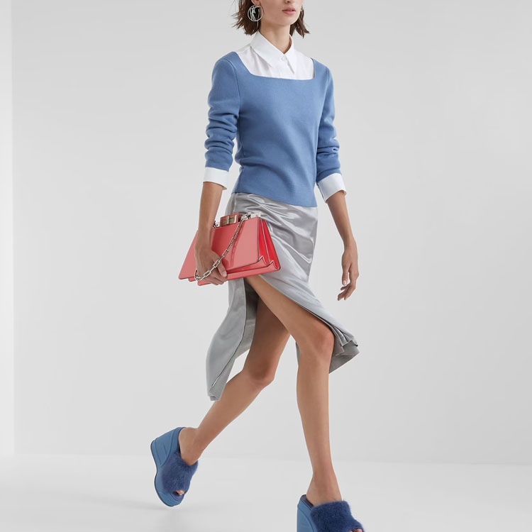 Shop (W) FENDI SS23 Baju Knit Biru Leher Petak Slim-Fit Pullover Sweater FZX979ANJBF1KE5
