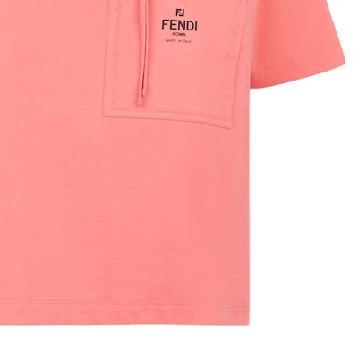 (W) FENDI SS23 Kaos Pendek Crewneck Pink dengan Logo Print dan Ritsleting. FS7389ANQSF1K9Y 2