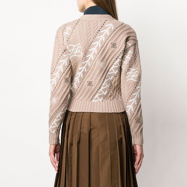 Purchase (W) FENDI Cardigan Bulu Biri-biri Corak dan Butang dalam Warna Camel. FZC611AAERF19EK