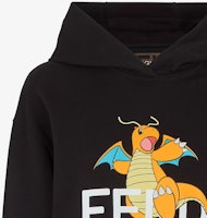 (W) FENDI x Pokémon Baju Lengan Panjang Cetak Logo SS24. FS9627AQFYF0GME 3