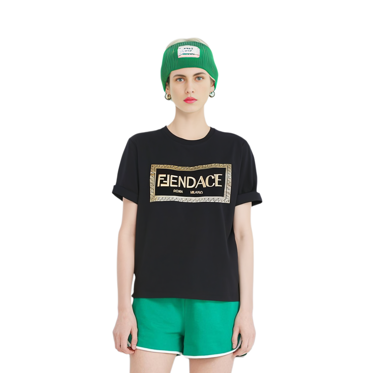 Purchase (W) フェンディ x ヴェルサーチ SS22 ロゴパッチ 半袖Tシャツ レディース ブラック FS7900AJKLF0GME