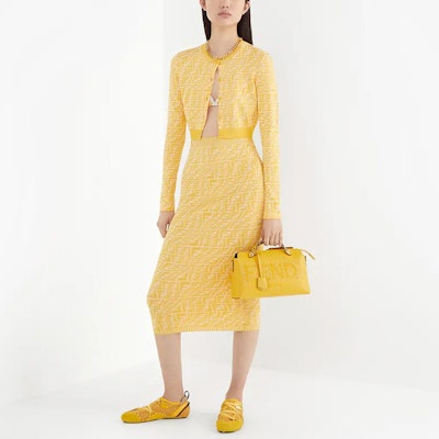 (W) FENDI Falda Midi Amarilla con Cintura Elástica Estilo Casual. FZQ637AGF1F1DO6 Shop (W) FENDI Falda Midi Amarilla con Cintura Elástica Estilo Casual. FZQ637AGF1F1DO6