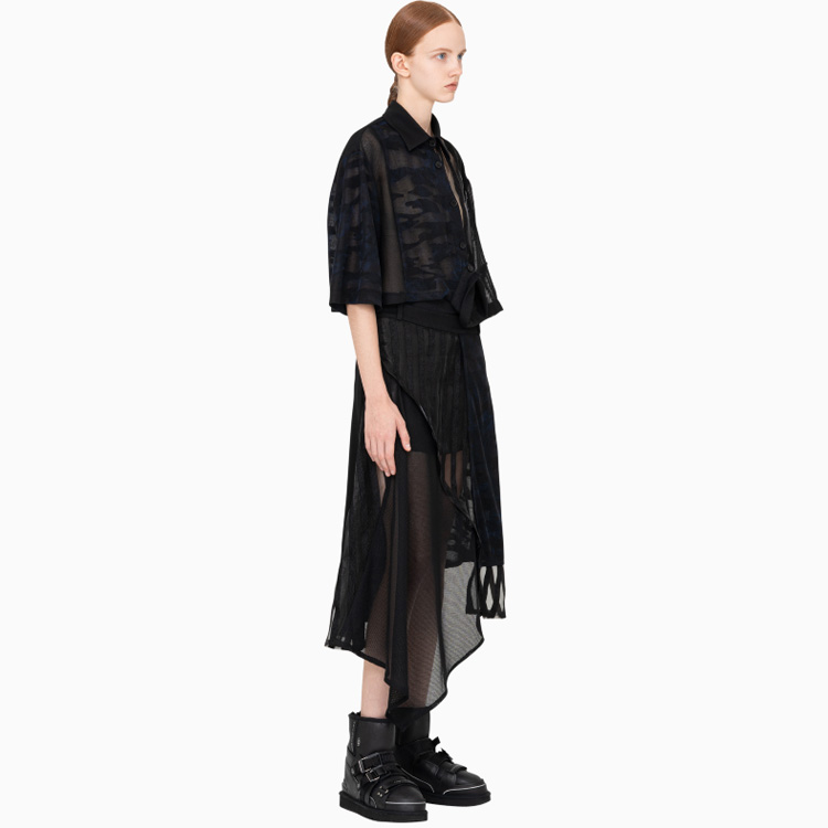 Lookbook (W) 冯晨华黑色短袖纽扣衬衫 FWS15SR04