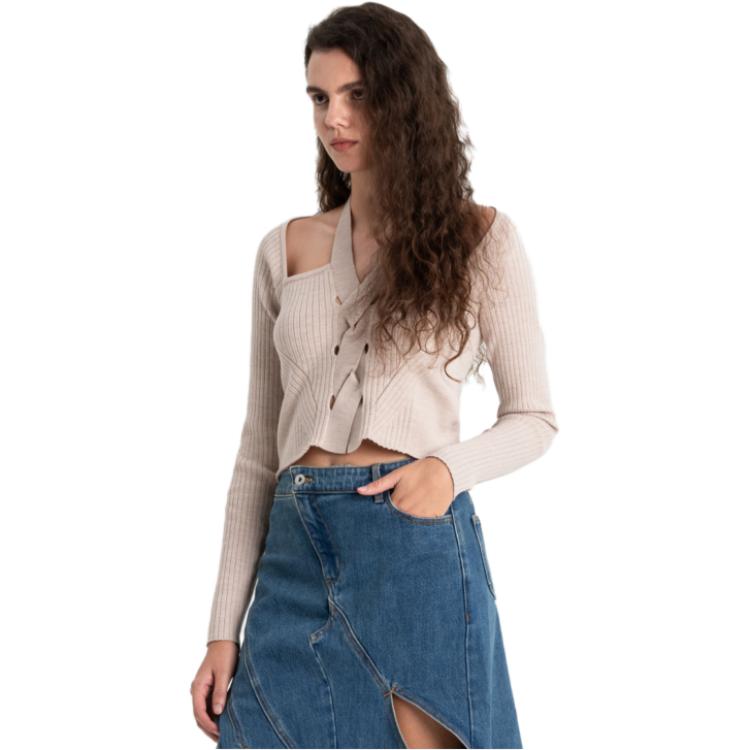 Lookbook (W) Feng Chen Wang Suéter de Punto Halter Color Sólido. FWF16KT13B