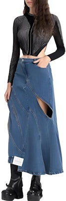 (W) Feng Chen Wang SS22 Top de Punto Negro Slim-Fit con Rayas y Cuello Redondo. FWS13KT03 Details for (W) Feng Chen Wang SS22 Top de Punto Negro Slim-Fit con Rayas y Cuello Redondo. FWS13KT03