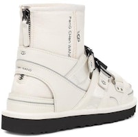 王逢陈/FENG CHEN WANG x UGG 二合一拖鞋 中筒 雪地靴 女款 白色 Shop 王逢陈/FENG CHEN WANG x UGG 二合一拖鞋 中筒 雪地靴 女款 白色