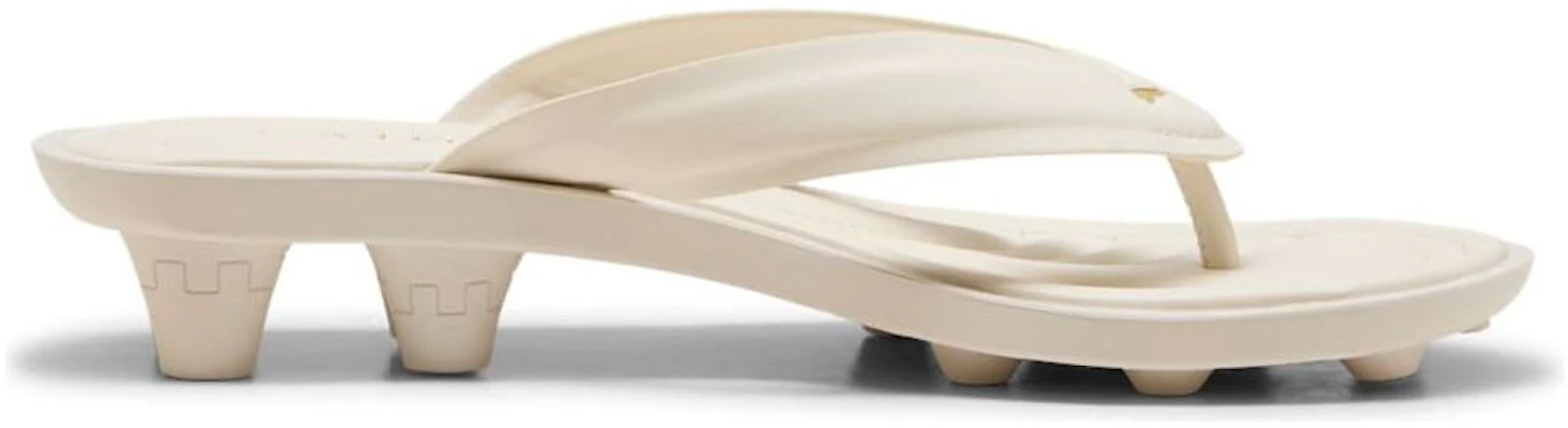 (W) Fenty x Puma Cat Cleat Sandal ''Alpine Snow Gold'' Wanita Edisi Terhad. 404770-01 Sizing (W) Fenty x Puma Cat Cleat Sandal ''Alpine Snow Gold'' Wanita Edisi Terhad. 404770-01