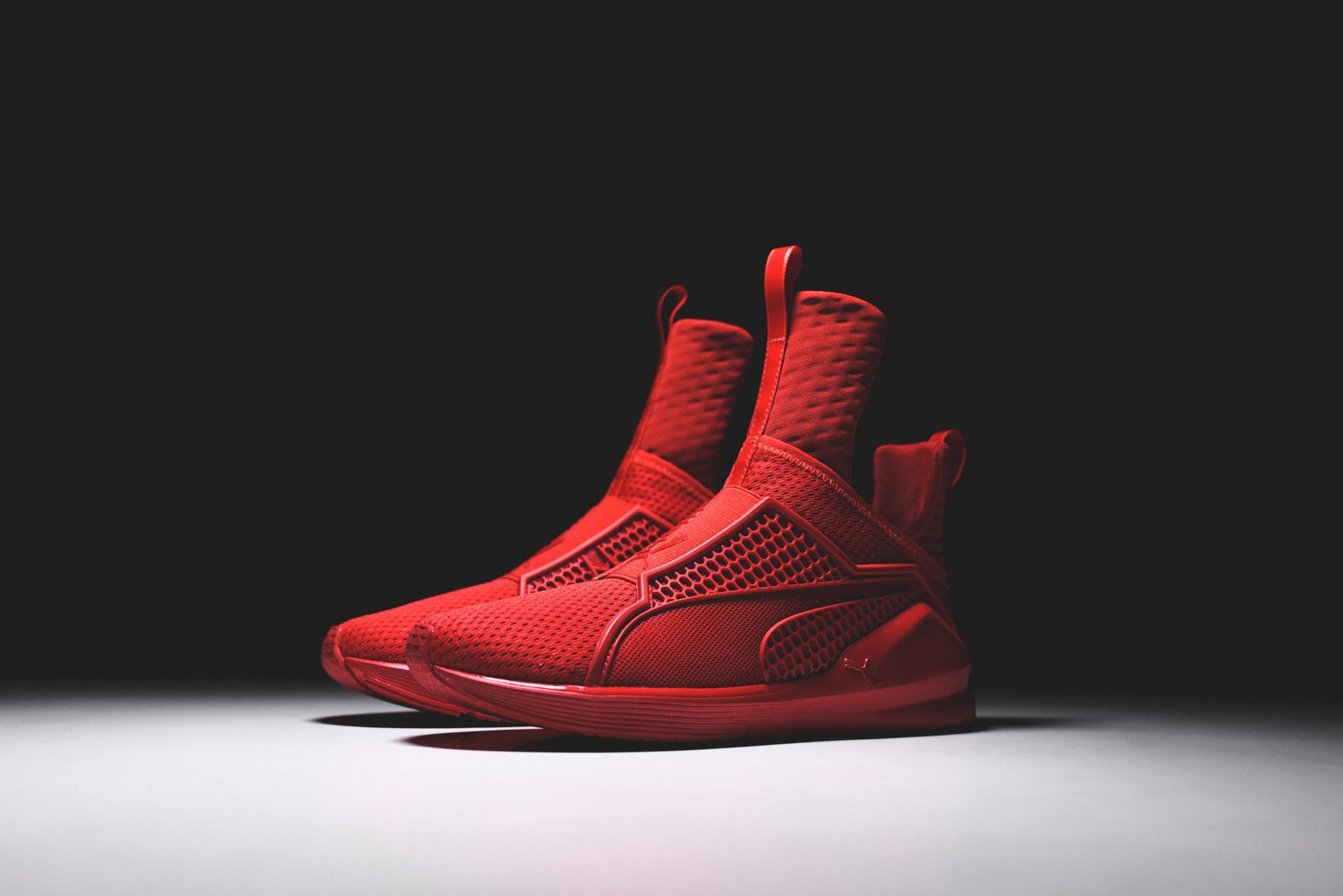 Order （女）Fenty x Puma 訓練鞋「紅色」 189695-03
