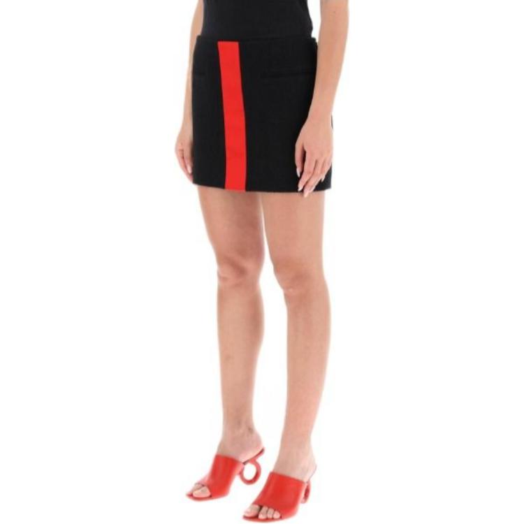 Shop (W) 菲拉格慕 黑红色缎面提花中腰休闲短裙 13C5530765643