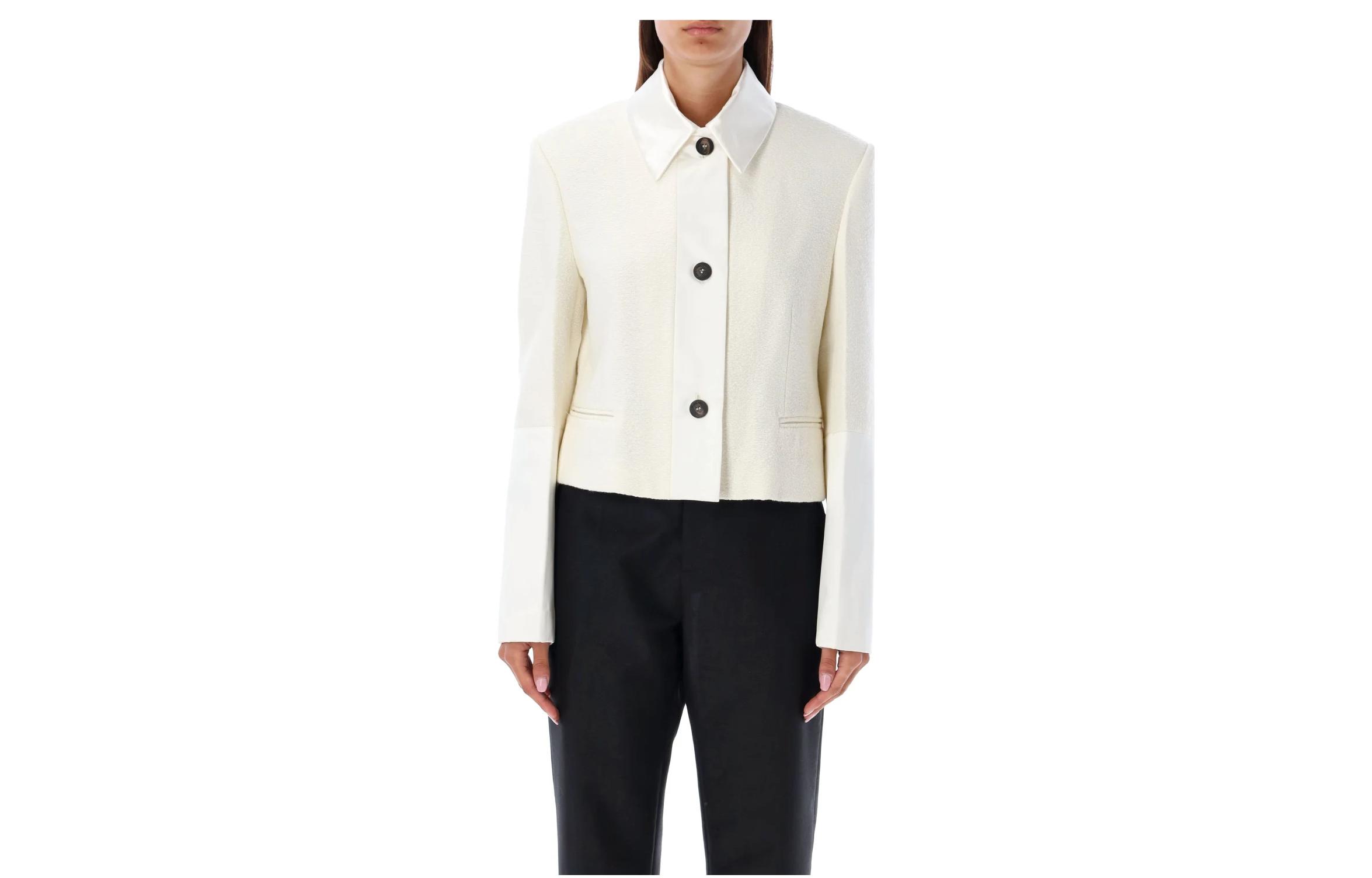 (Women) Ferragamo  White Solid Color Long Sleeve Jacket with Single Button. 13C552763654179