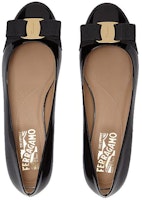 Purchase (W) FERRAGAMO Sepatu Balet 'Kulit Hitam Mengilap' 574556