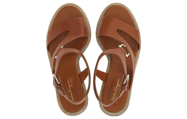 Lookbook FERRAGAMO菲拉格慕 小牛皮 系扣露趾 流行涼鞋 8.5cm 女士款 棕色