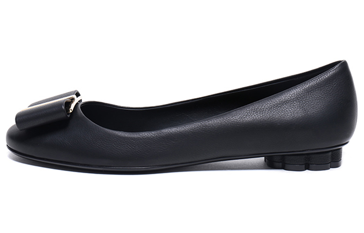 (W) FERRAGAMO Caupa 'Black Bow'