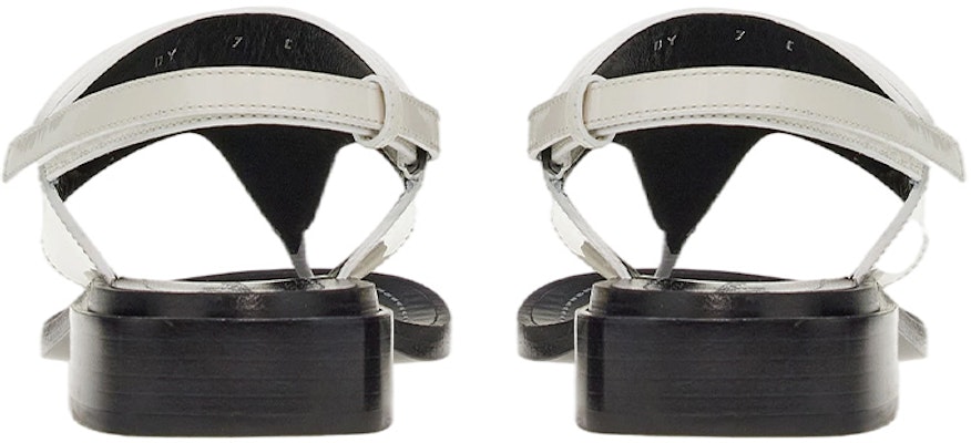 (W) Sandal Tumit Chunky FERRAGAMO 'Putih' 01C874-750979 Shop (W) Sandal Tumit Chunky FERRAGAMO 'Putih' 01C874-750979