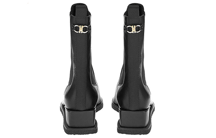 Lookbook 費拉格慕 彈性側面飾片鞋頭略呈方形經典百搭短靴 女款 黑色