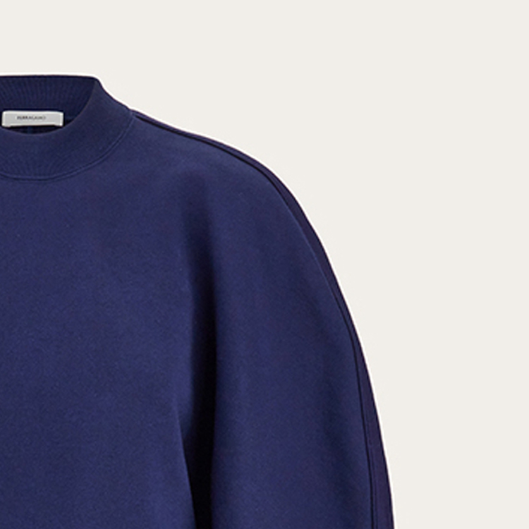 Details for (W) FERRAGAMO FW23 蓝色圆领休闲卫衣毛衣 767021