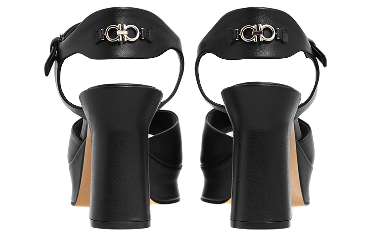 Shop (W) FERRAGAMO Gancini 黑色厚底时尚凉鞋 01E075-760112
