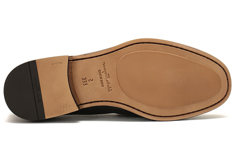 Purchase Ferragamo 菲拉格穆 Gancini 金扣裝飾樂福鞋 黑色