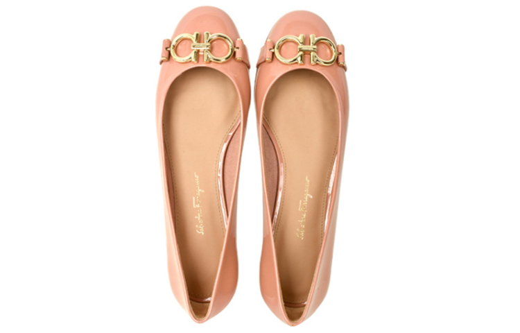 (W) FERRAGAMO Gancini 'Nude Patent Ballet Flats' 圖 4