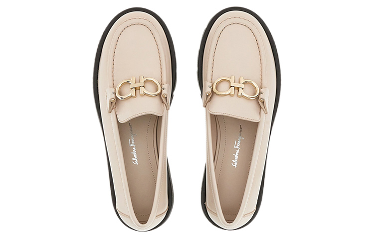 (W) FERRAGAMO Gancini Loafer 'Beige' 圖 3