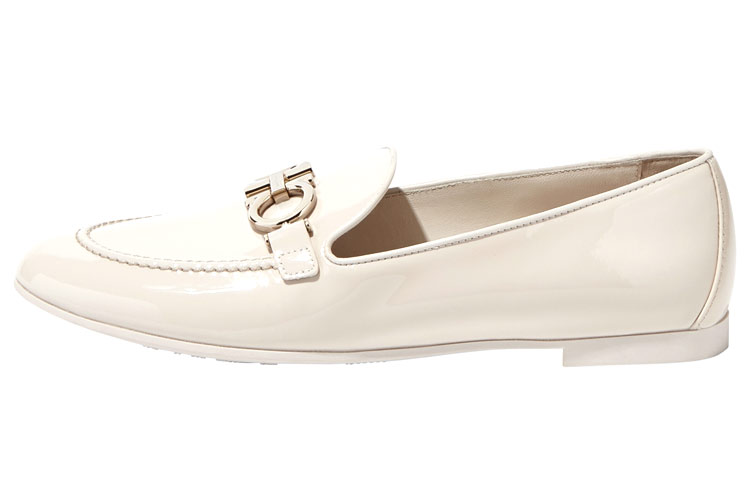 (W) FERRAGAMO Gancini Loafer 'Beige' 01Q106 727757