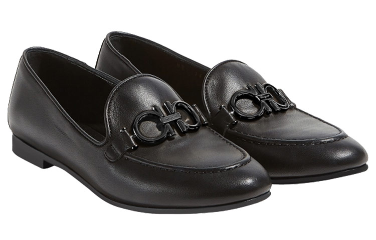Lookbook (W) FERRAGAMO Gancini Loafer 'Hitam' 01Q106-715302