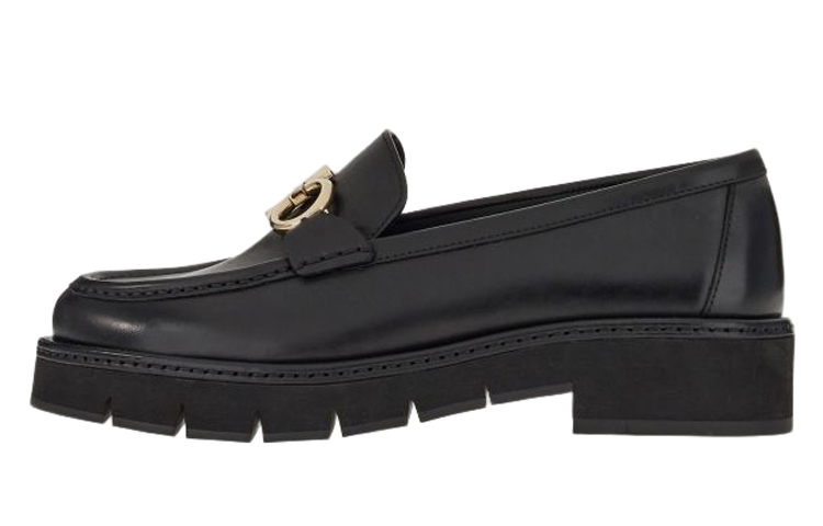 (W) FERRAGAMO Gancini Loafer 'Black Leather'