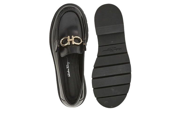 (W) FERRAGAMO Gancini Loafer 'Black Leather' 圖 5